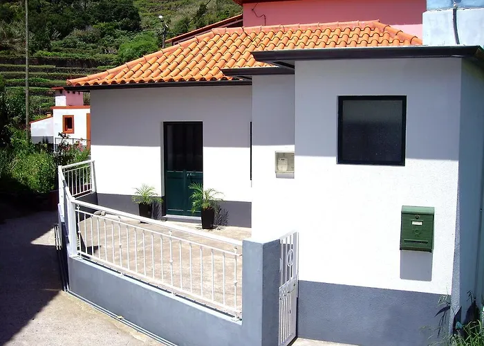 Дом отдыха Holidays Madeira *